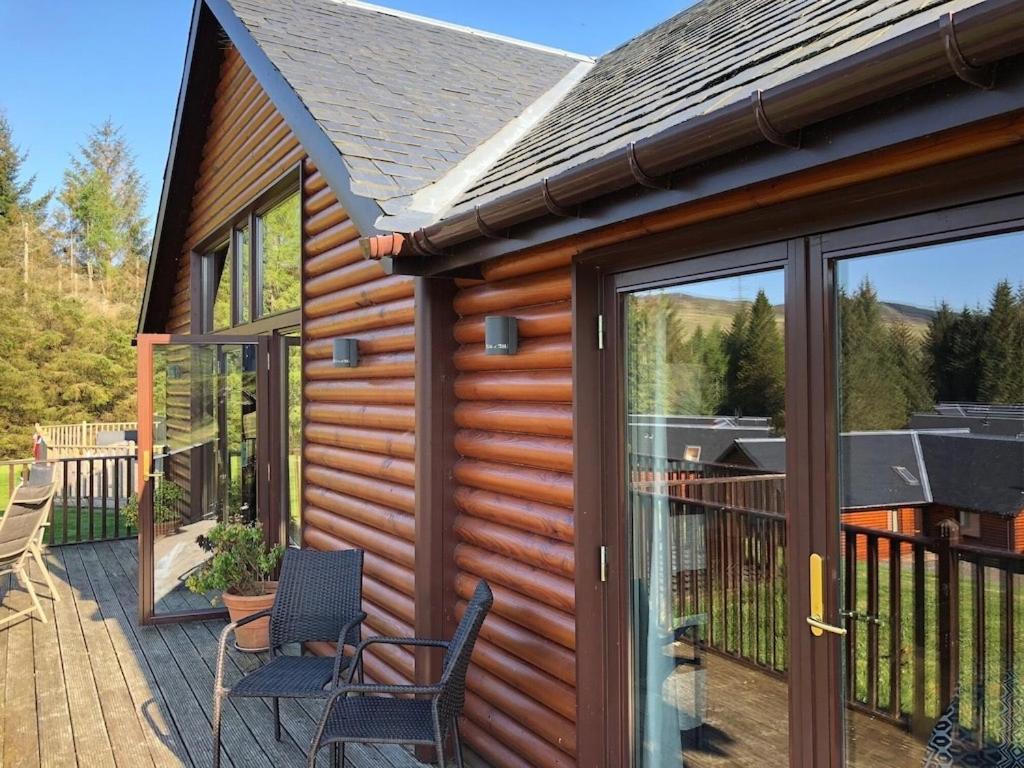 Lochside Lodge Glengoulandie Exterior photo